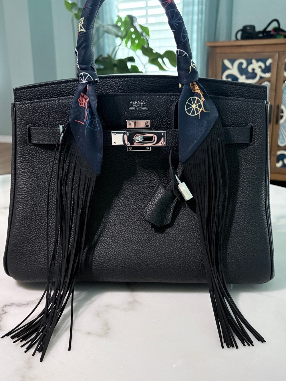 Fringe Handbag Wrap-Wagons - Picture 8 of 8